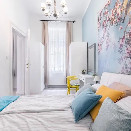 דירה Apartment, In The Middle Of The Center, Quiet, Ac