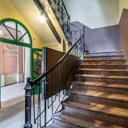 Apartment, In The Middle Of The Center, Quiet, Ac דירה