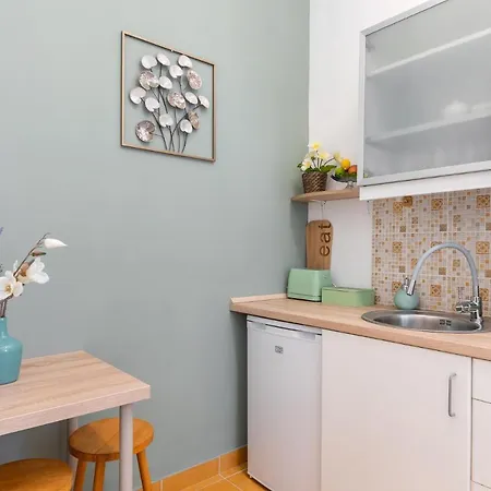 Apartment, In The Middle Of The Center, Quiet, Ac דירה