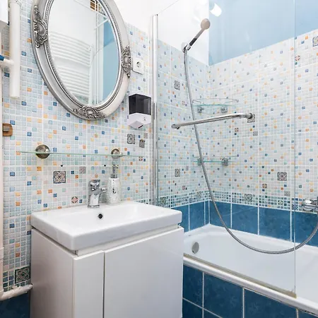 Apartment, In The Middle Of The Center, Quiet, Ac *