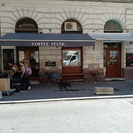 Apartment, In The Middle Of The Center, Quiet, Ac *