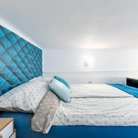Apartment, In The Middle Of The Center, Quiet, Ac *