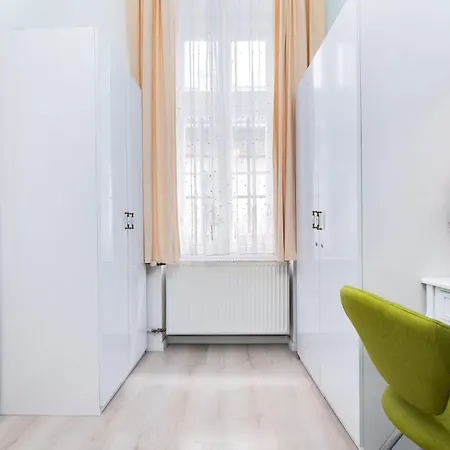 Apartment, In The Middle Of The Center, Quiet, Ac * בודפשט