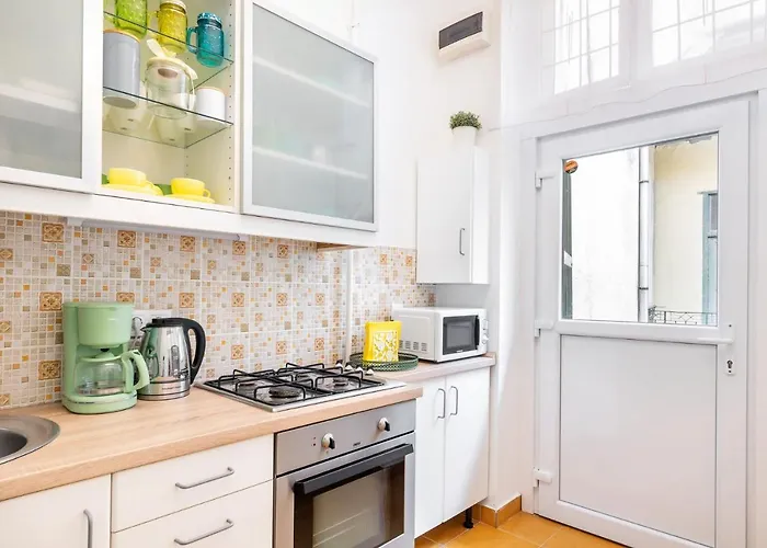 Apartment, In The Middle Of The Center, Quiet, Ac * Budapesta