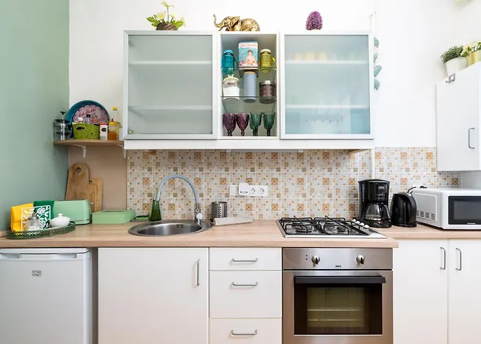 Apartment, In The Middle Of The Center, Quiet, Ac * Budapesta