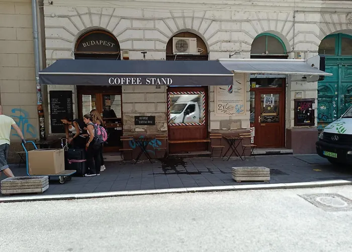 Apartment, In The Middle Of The Center, Quiet, Ac *