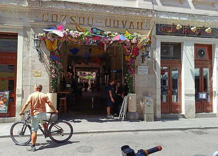 Apartment, In The Middle Of The Center, Quiet, Ac