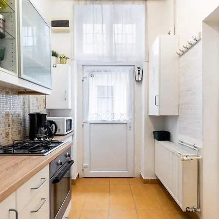 Lejlighed Apartment, In The Middle Of The Center, Quiet, Ac