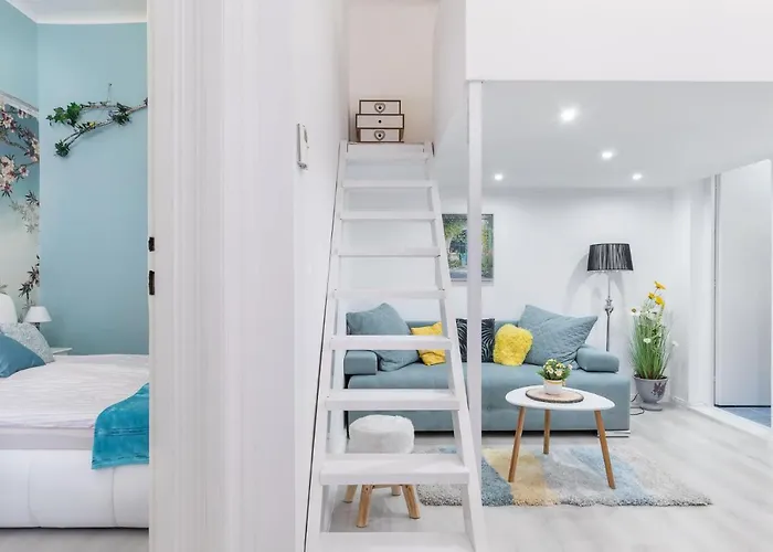 Апартаменты Apartment, In The Middle Of The Center, Quiet, Ac *