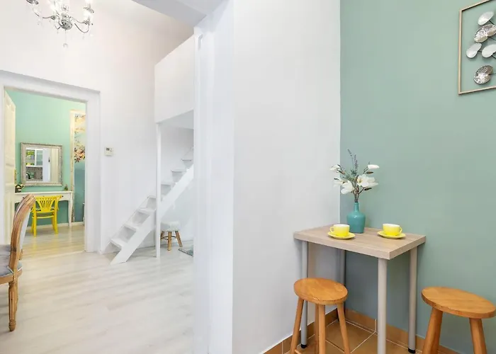 Apartment, In The Middle Of The Center, Quiet, Ac *